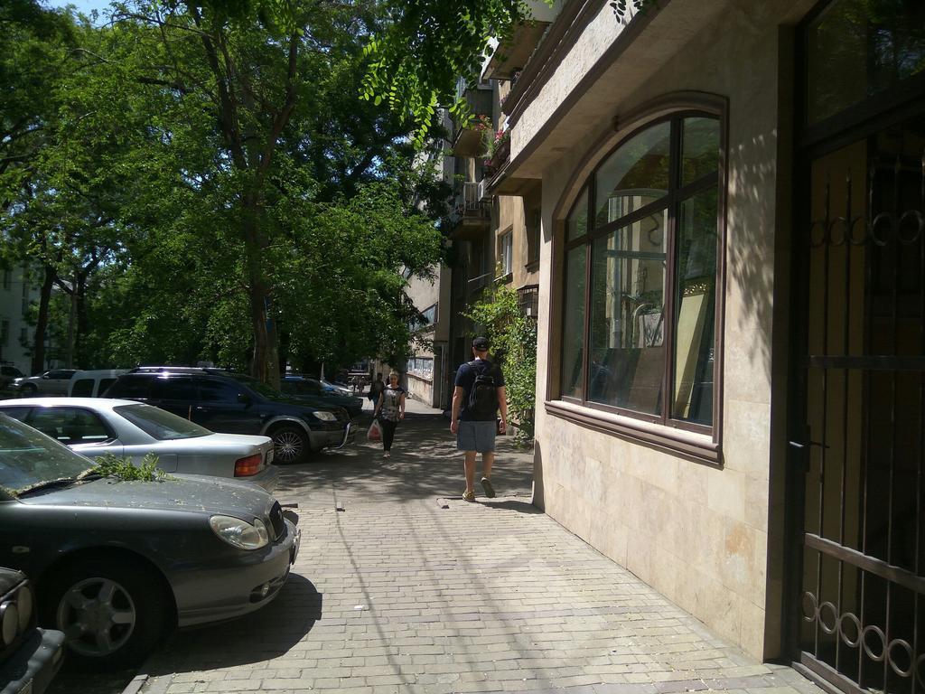 Апартаменты Возле Пляжа Ланжерон Odessa Exteriör bild